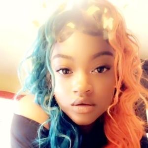 Meet your Posher, Taylor